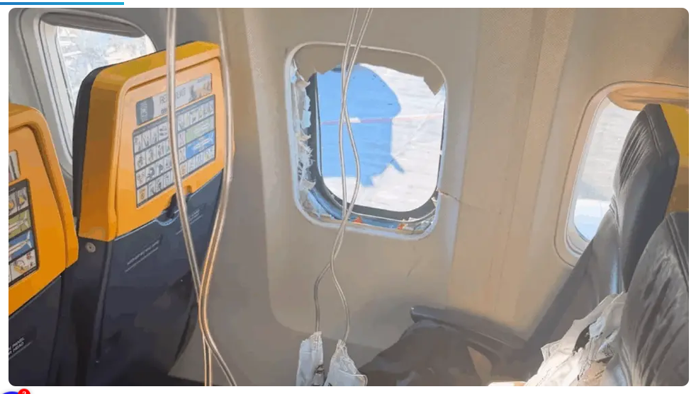Passageiro é sugado após janela se romper em voo da Ryanair